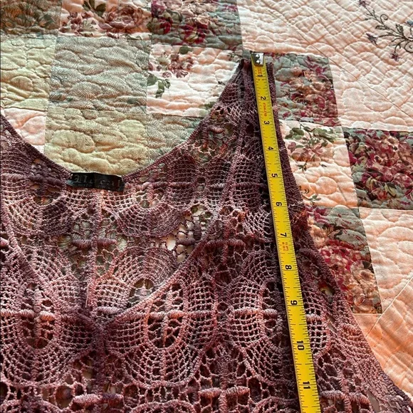 Dark Merlot Gothic Crochet tank top - Picture 5 of 6